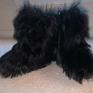 Black Faux Fur Snow Boots